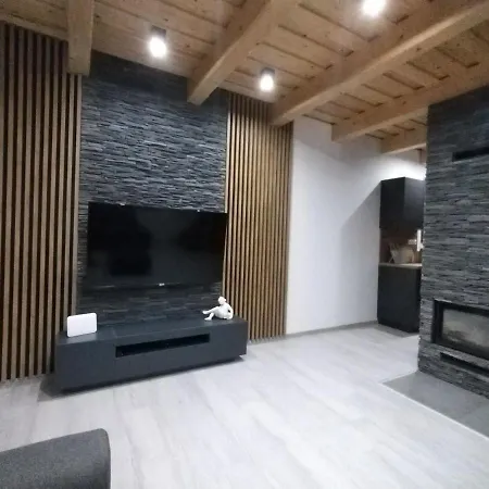 Casa de Férias Rekreacny Dom Pod Smrekovom *