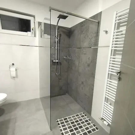 Rekreacny Dom Pod Smrekovom Lúčky