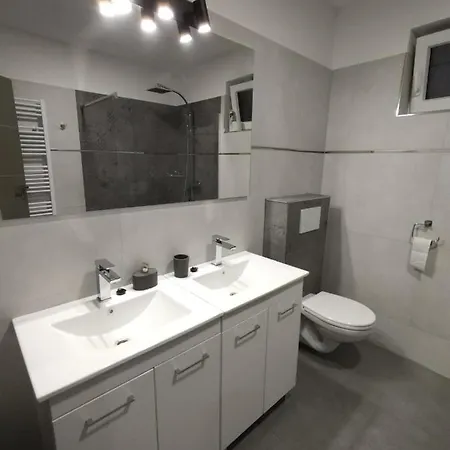 Rekreacny Dom Pod Smrekovom *