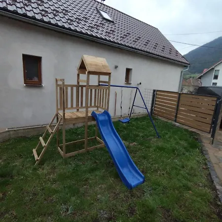 Rekreacny Dom Pod Smrekovom Casa de Férias *