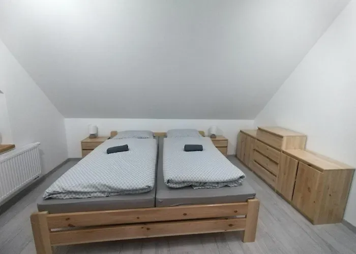 Rekreacny Dom Pod Smrekovom Lucky (Ruzomberok)
